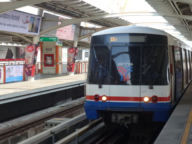 ＢＴＳサパンクワイ駅を１１時過ぎに出発