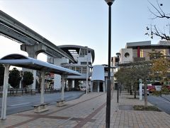 二日目の朝
おもろまち駅近くのレンタカー屋へ