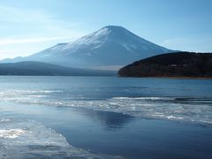 平野バス停から山中湖の方へ。美しい。