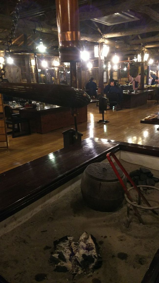 プランや人数によっては、個室もあります。でも、この会場も十分静かで、落ち着いて食事ができました。