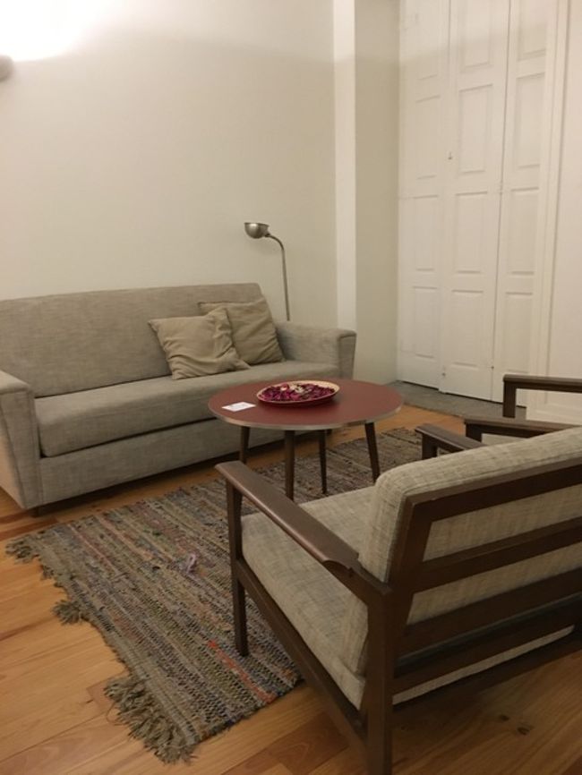 かわいい♪<br />そして、一人では広すぎるものの、コンパクトにまとまってる部屋でイイ!!!