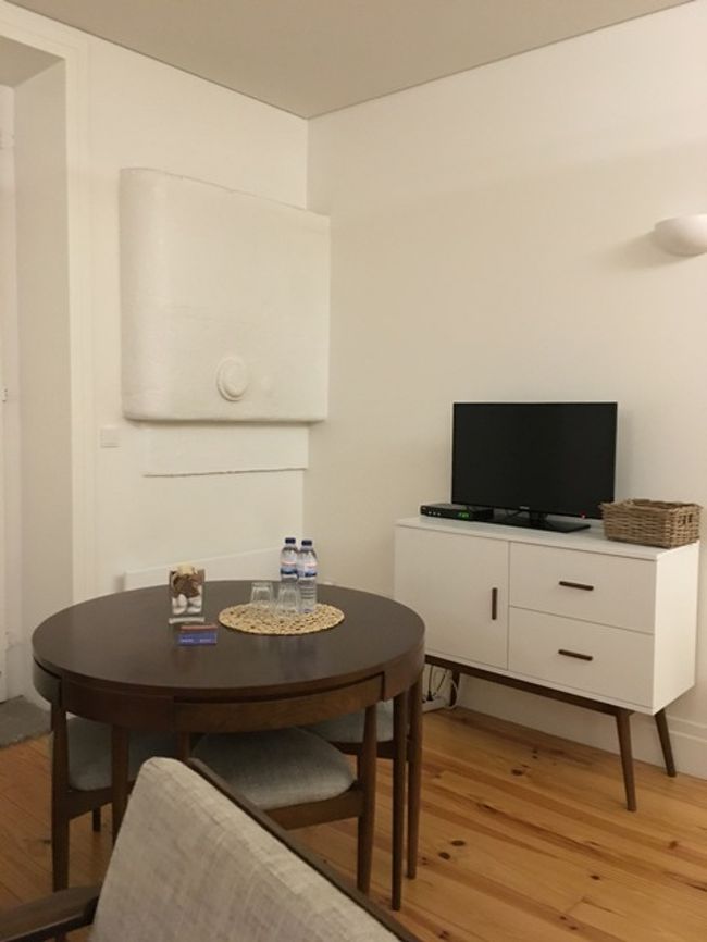 無料の水は2本のみ。