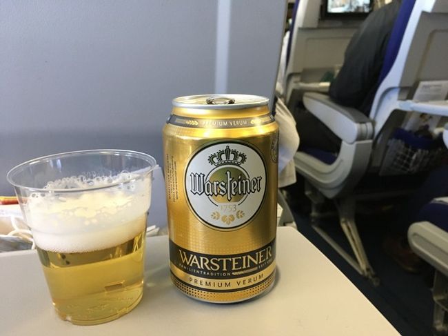 ドリンクは、ドイツビール。<br />プッハー！<br />私の夏休みの始まりだ!!!