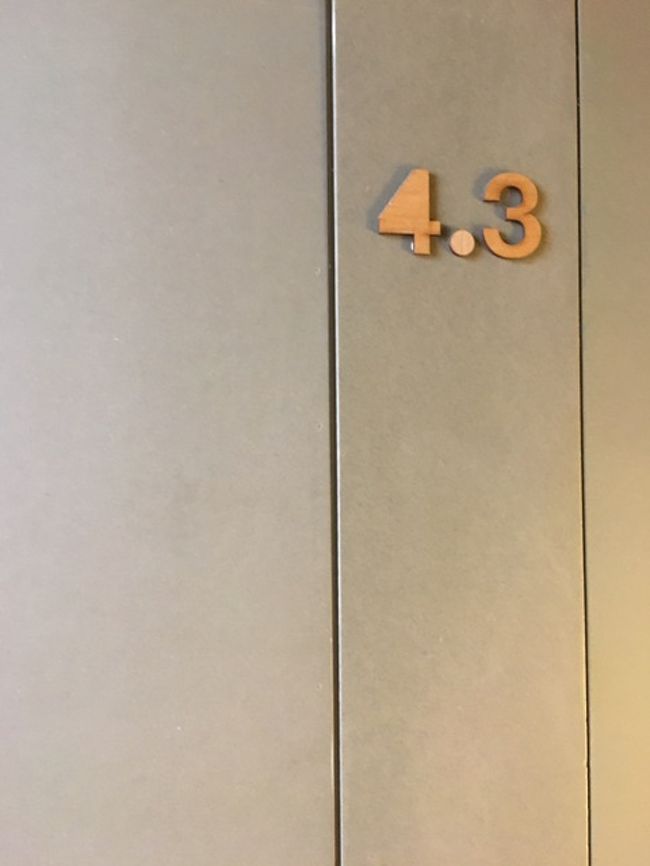 いくつか部屋があり、わが部屋は4.3？<br />４階の3号室だったのかな。<br /><br />エレベーターがついており、便利でした。