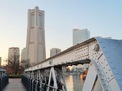 横浜-8  汽車道=散策路：夕陽　/24　　　　　12