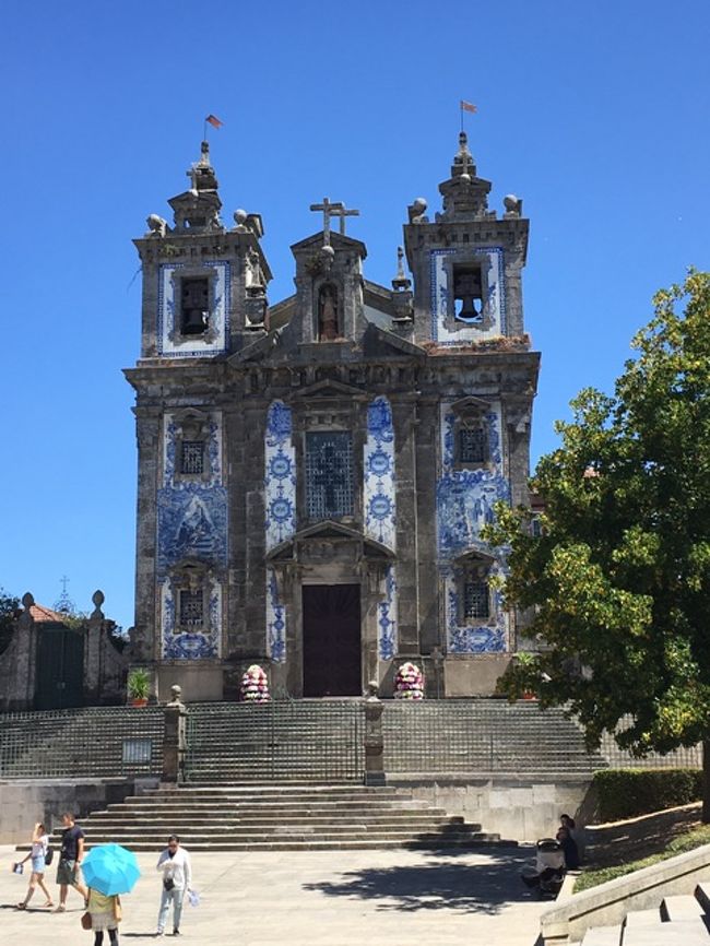 アズレージョが、ポルトにいることを実感させる。