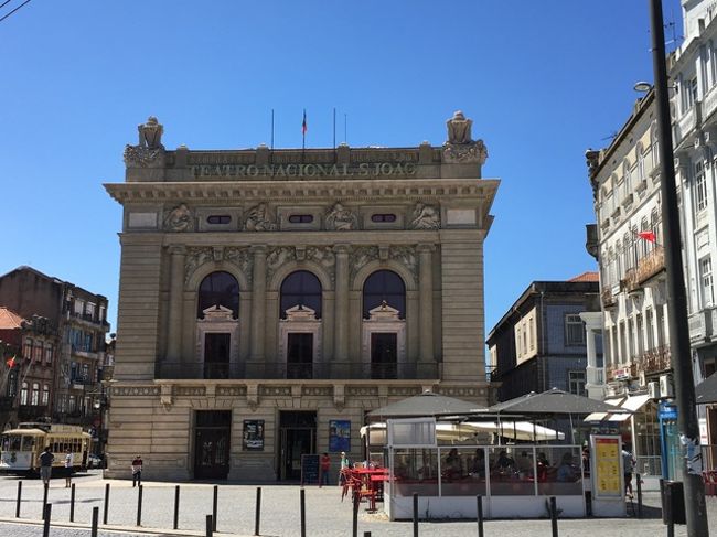 劇場だったかな。