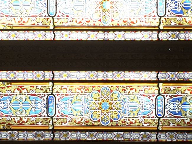 このあたりのガラス細工も…