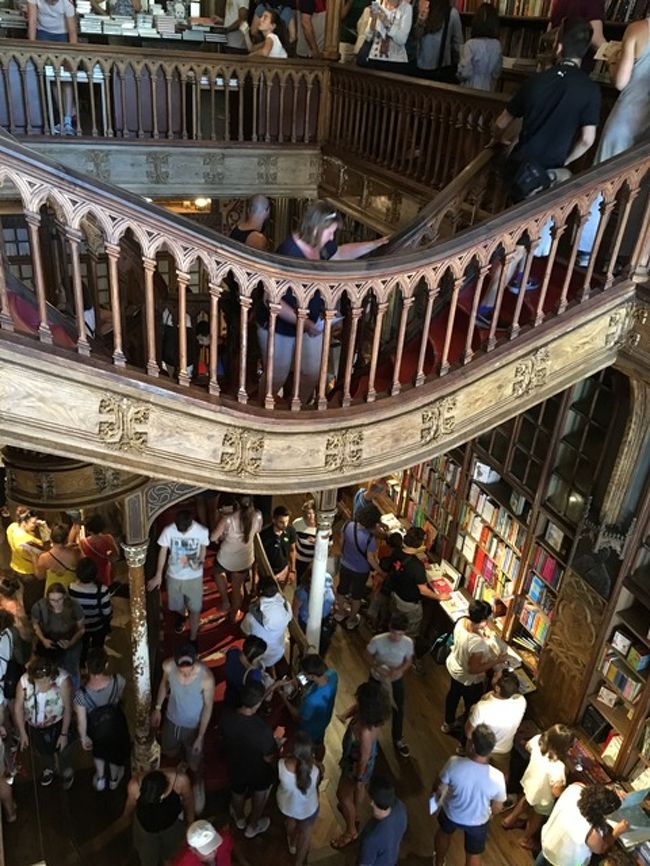 まさに、ハリーポッターの世界観ですね。