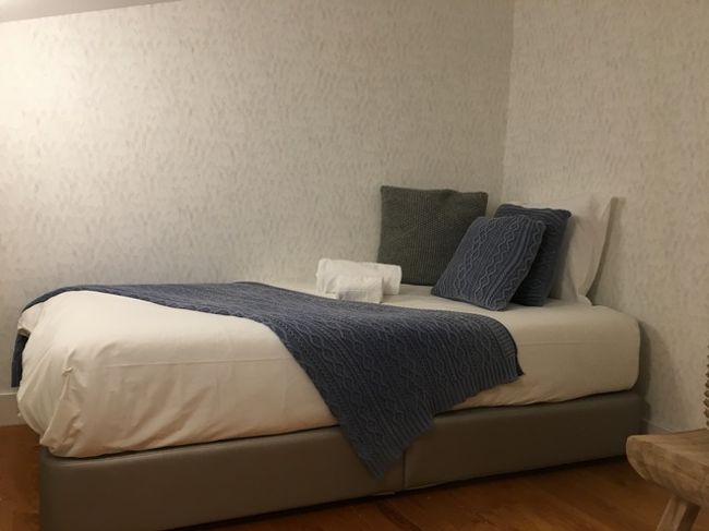 一切使用していませんが、ロフト部分にもうひとつシングルベッドがありました。