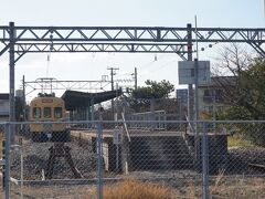 　西鉄新宮駅はJR福工大前駅よりだいぶ近いのですが、役場や住宅街を回っていくので、12分ほどかかります。
　すっかり終着駅の姿が板についてしまった、西鉄新宮駅に到着。新宮～津屋崎の廃止から、もう10年が経ちました。