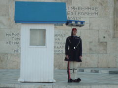 無名戦士の墓の衛兵さん。
微動だにしない。