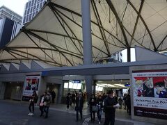 神戸駅から約１時間ほどでユニバーサルシティ駅に到着しました。
SUICAが使えるので楽チンです。