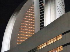 横浜-12　みなとみらい21オフィス全館点灯「TOWERS Milight」/31　　　　　5