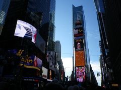 年越しの準備。
日本時間の年越しに合わせて午前10時にTimes Squareへ。
気温マイナス11℃。足が凍った…
2017/12/31