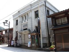 井波美術館（旧北陸銀行井波支店、旧井波銀行本店）
大正15年建築