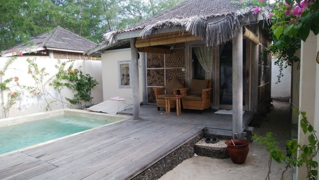 アグン山の噴火により集客が思わしくないのか？　どこのホテルもお値打ち価格だったので、AVIA Villa Resortの１ベットルーム　プールヴィラに泊まってみました！