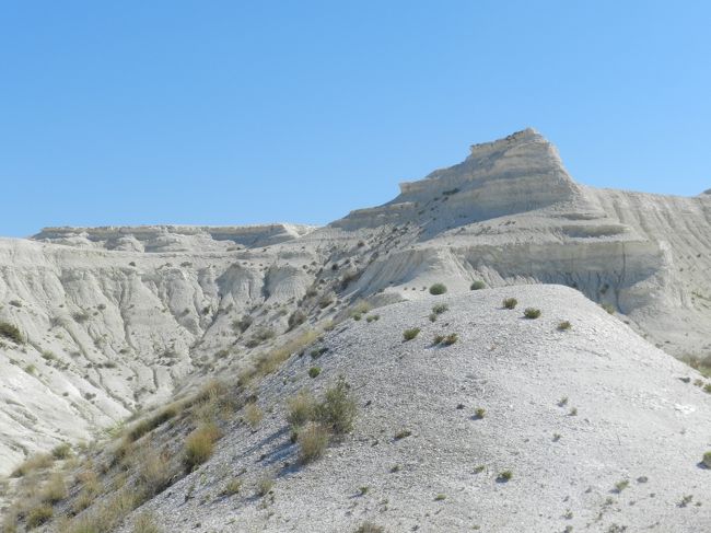 トレッキング用のシューズがあればラクラク登れます。