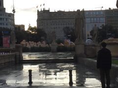 早朝のカタルーニャ広場