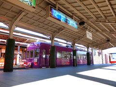 嵐電の嵐山駅へ行ってみました。
嵐山へのアクセスは阪急、嵐電（京福電鉄）及びJRがあります。