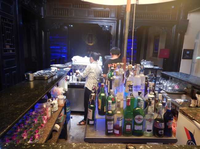 トイレが綺麗とネットに載っていたグリーンマンゴーさんにお邪魔しました。店内はレトロな雰囲気でお洒落。トイレはまあまあ良い方かな