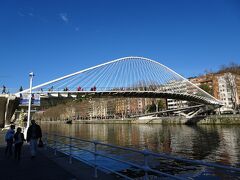 こちらはサンティアゴ・カアトラバ設計のズビズリ橋。