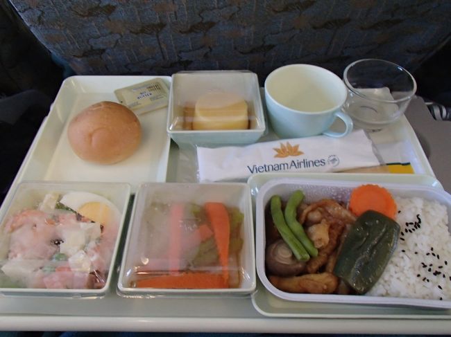 帰りの機内食<br />肉？