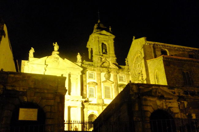 市街の夜景を鑑賞です。<br />サン・フランシスコ教会<br />