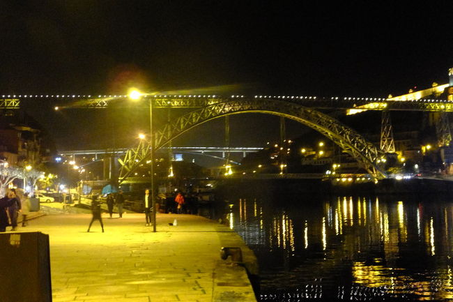 ドン・ルイス１世橋<br />