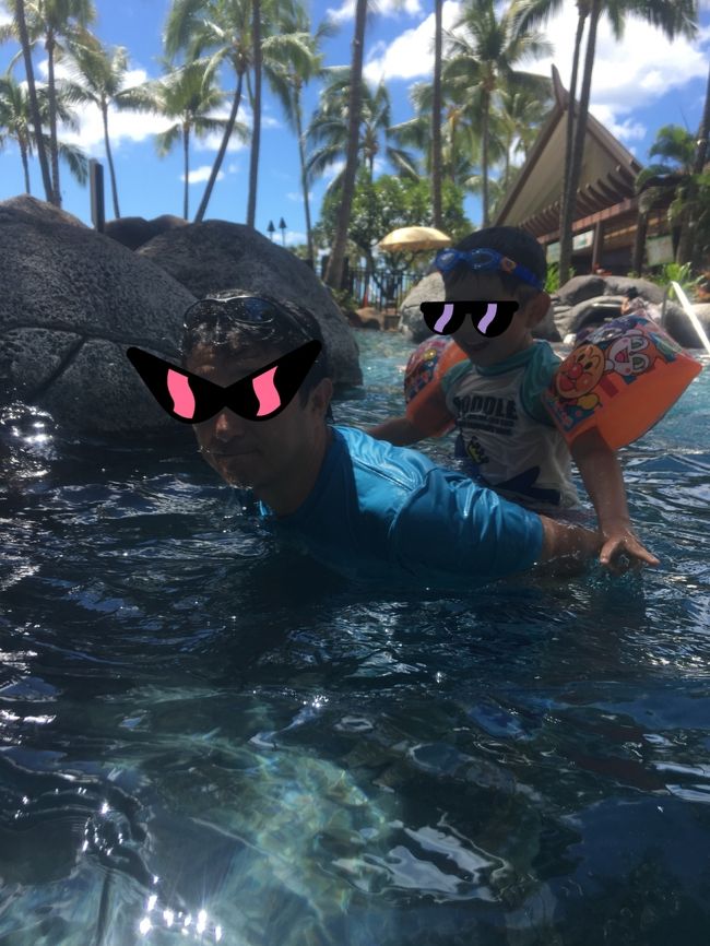 タロさんパパにオンブされたまま沈んだり、移動したり。<br />スライダーも何度も滑って、そろそろあがる時間になりました。<br />今日は、最後の夜で金曜日‼️<br />早めに行動しないとです🌀<br /><br />まずはシャワーを浴びましょうね～。