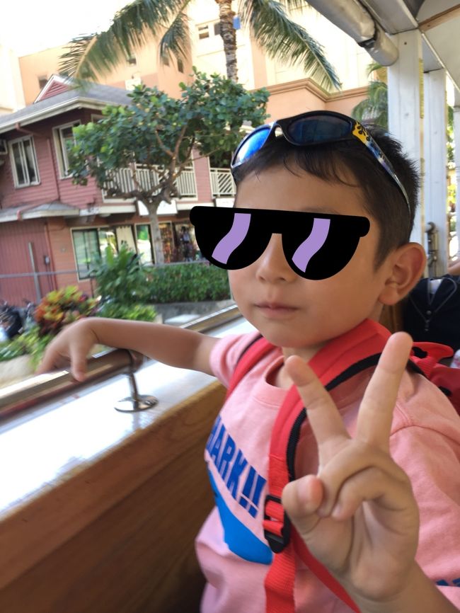 トロリーに乗って向かったのは…