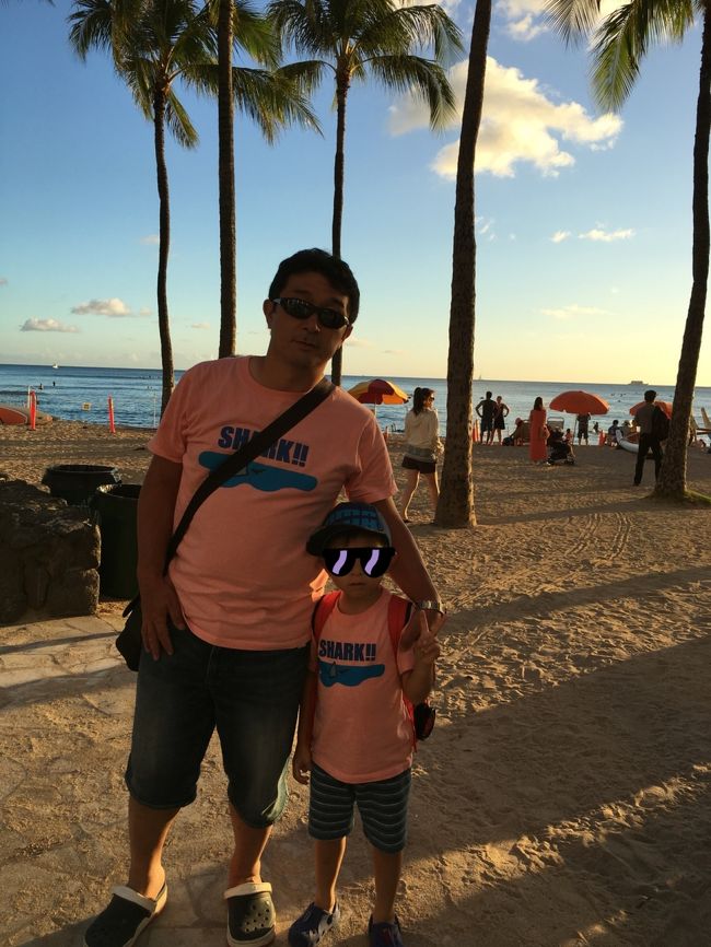 ワイキキビーチにて。