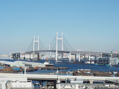 港の見える丘公園　展望台から眺めるベイブリッジ

空気が綺麗なのか、いつもよりくっきり見える気がしました。