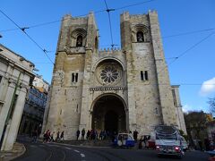 こちらはカテドラル。