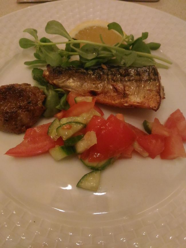 アジ・サバの油のノリ具合や肉付きが日本位よかった。こんな内陸なのにね。