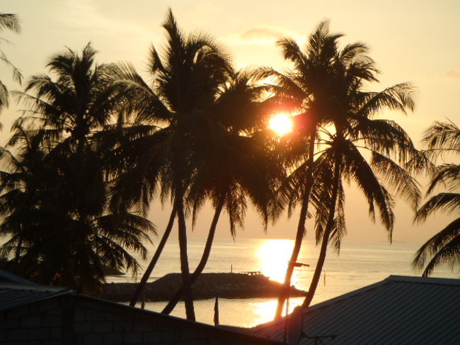 陽が徐々に下へ下へと沈んだ行く。