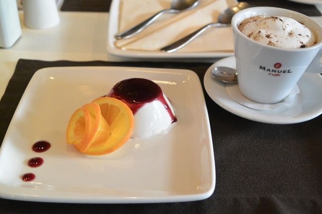 またまたイタリアンビストロ『Duett』<br /><br />デザートもずっと同じパンナコッタ。