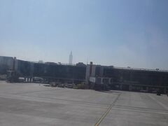 松山空港へ到着。