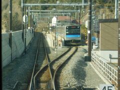 2018.01.02　仙台ゆき快速列車車内
陸前富山を通過。