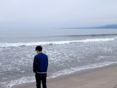 実家から２時間半。
山陰へ来るとつい寄ってしまう弓ヶ浜。

今日の日本海はどんより。