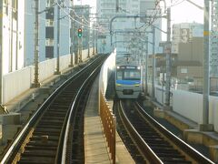 2018.01.16　羽田空港ゆき快速特急列車車内
梅屋敷を通過して２層に分かれる。