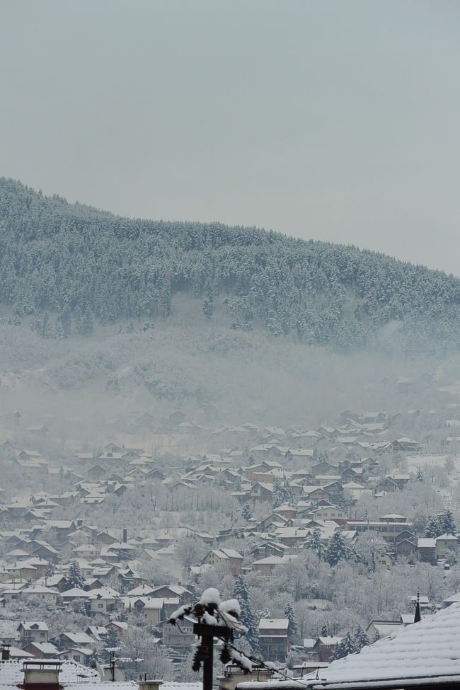 雪が降るとスモッグが消えて空気がきれいになります。