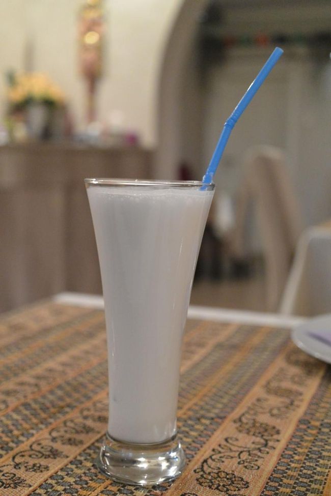 インドレストラン『TAJ MAHAL』のスイートラッシー。