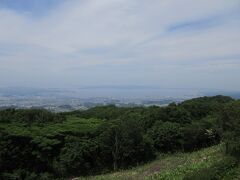 『城山展望台』からの眺め。
七尾市街です。