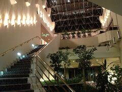 今宵のお宿は仙台アークホテル。新幹線パックツアーで最安値だったから。
（詳細は口コミ見てね）
それなりに大きなホテルだし温泉付きで大満足。
