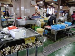 五味の市って、日生漁協の魚市場でした

今宵の部屋飲みのアテをゲット