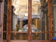 フィレンツェには、世界最古（？）の薬局があります。