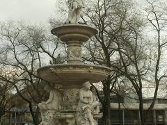 イシュトヴァーン像。