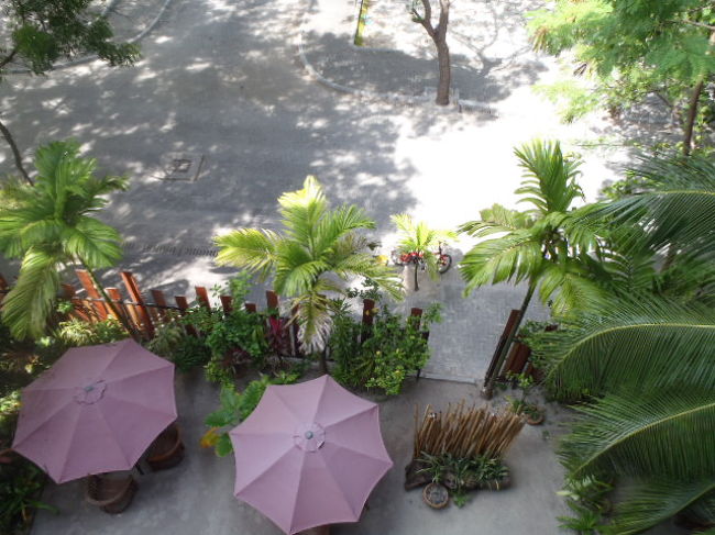 到着したばかりだが、景色を眺めて少し落ち着いた処で、<br />荷物の整理は今夜するとして、最後のモルディブの時間を大切に、<br />Villingili島の散策に出掛ける事に・・・