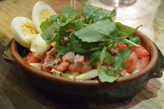 レストラン『DVERI』のツナサラダ。